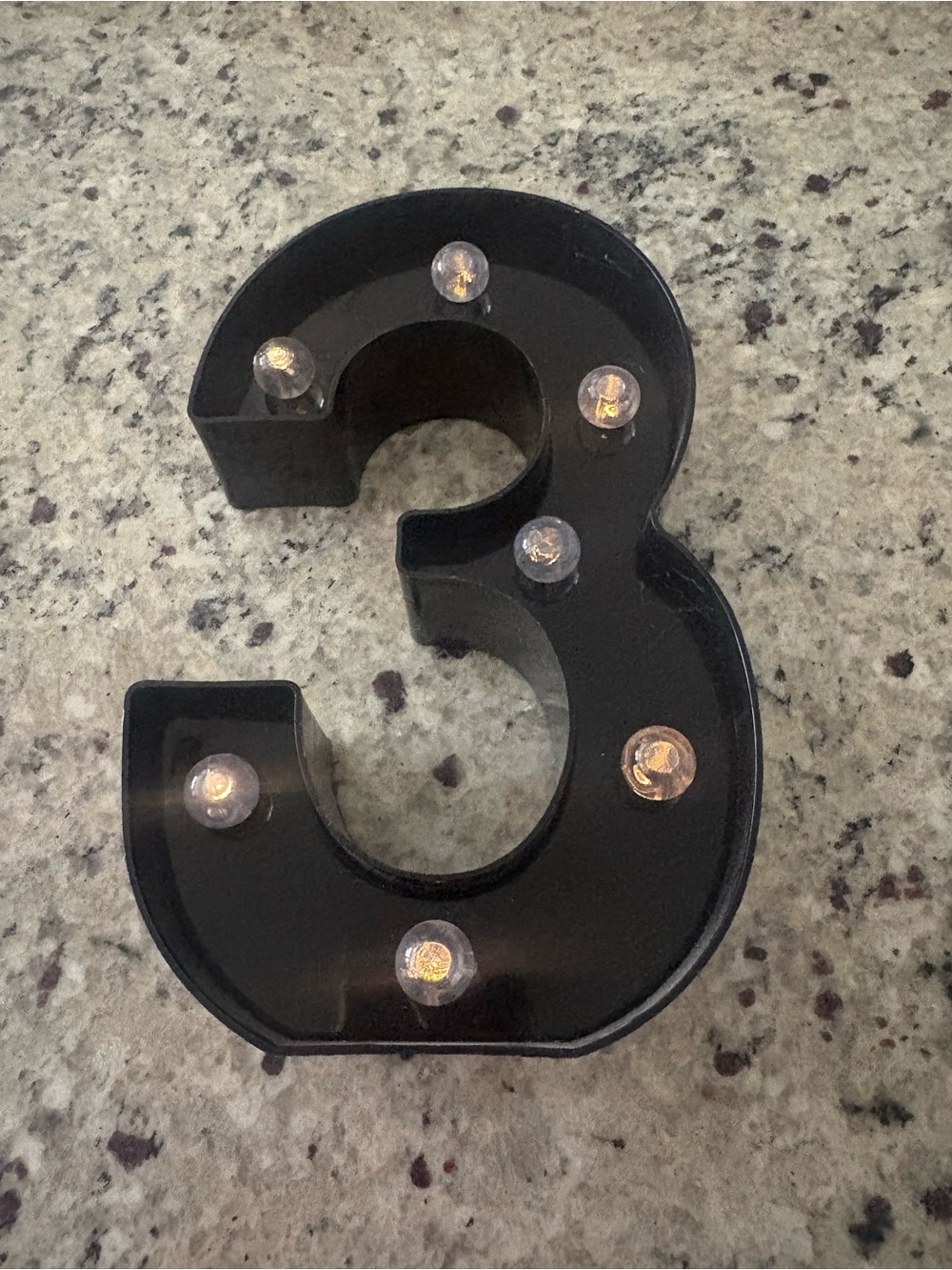 Light up number 3 wall or shelf decor Battery operated